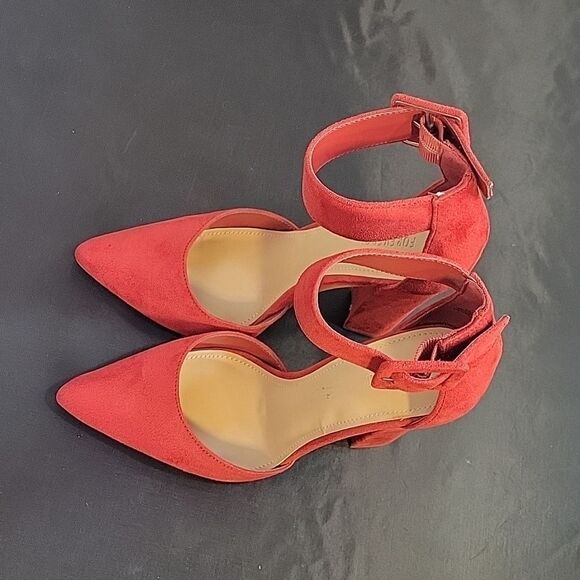 BRAND NEW FOREVER 21 FAUX SUEDE BLOCK HEELS PUMP - Picture 8 of 15